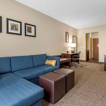 Comfort Suites Auburn Near I-69 Exteriér fotografie