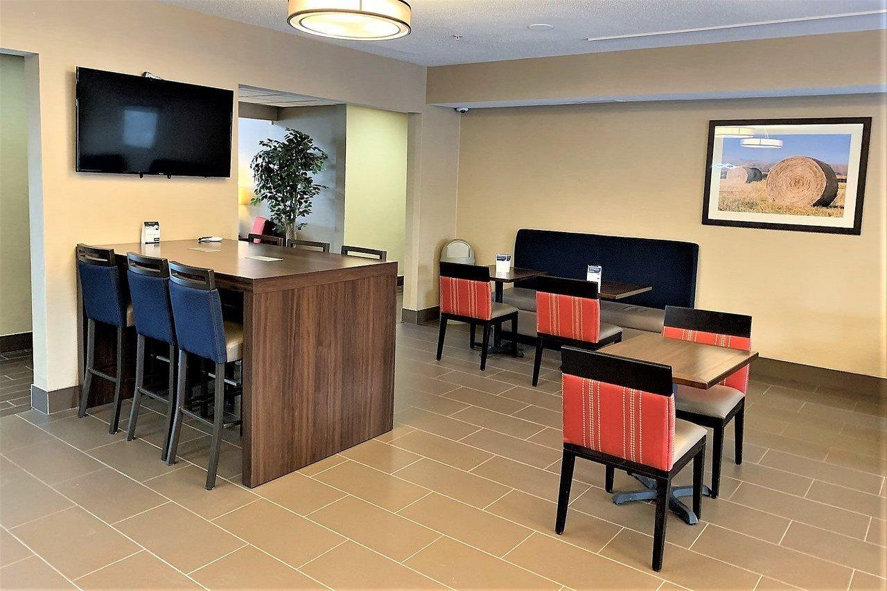 Comfort Suites Auburn Near I-69 Exteriér fotografie