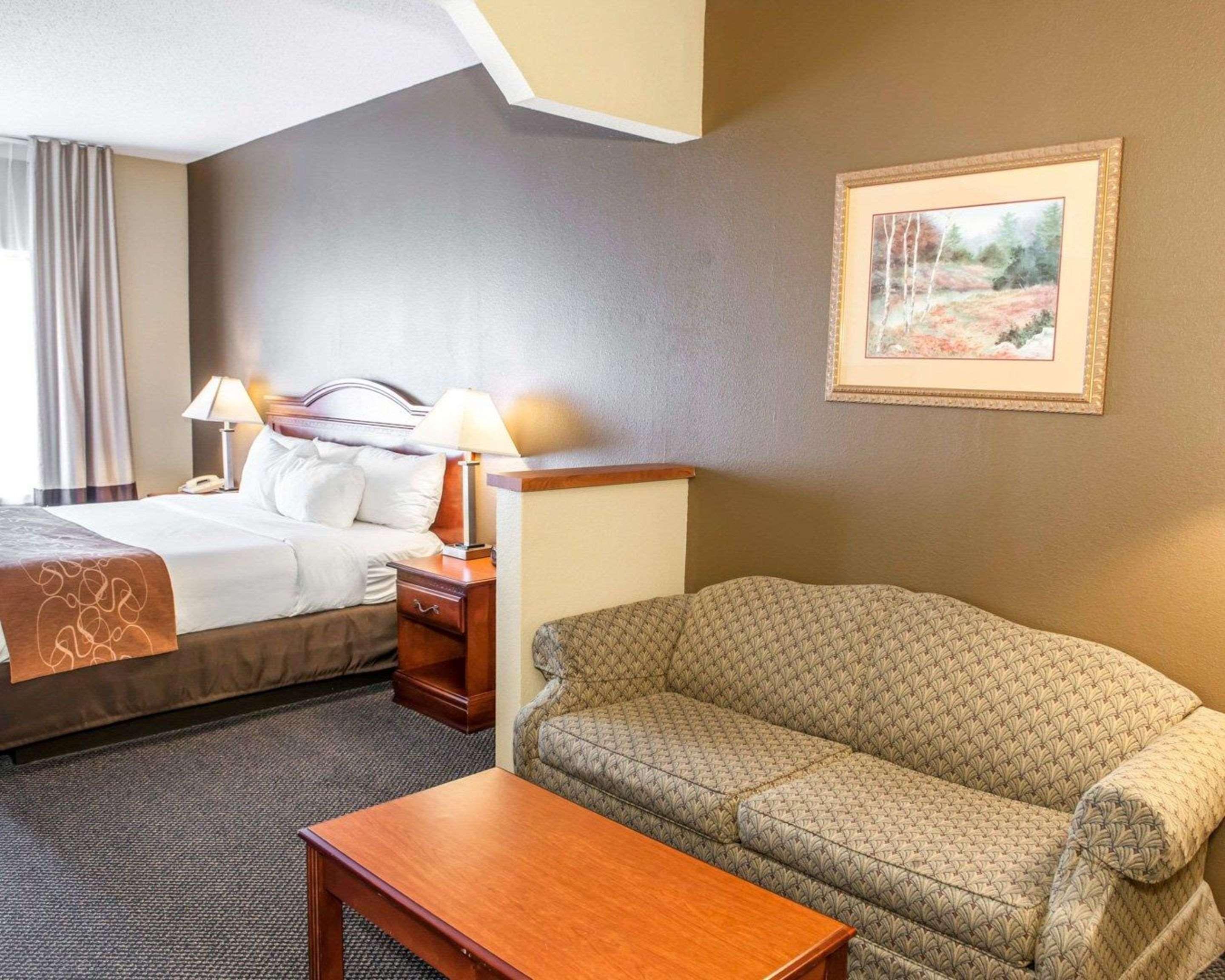 Comfort Suites Auburn Near I-69 Exteriér fotografie