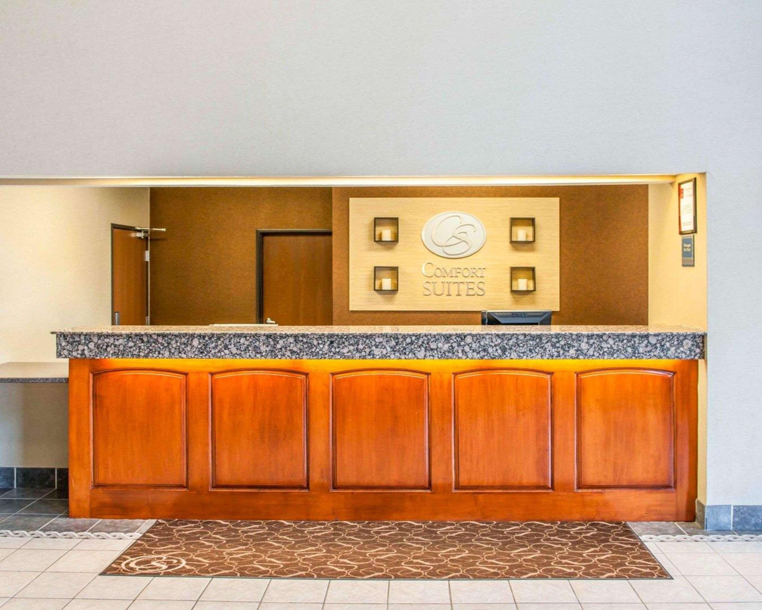 Comfort Suites Auburn Near I-69 Exteriér fotografie